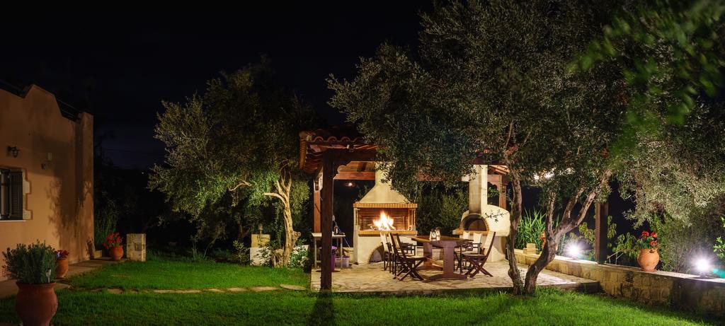 Villa Manoutsio Episkopi-Chania Exterior foto
